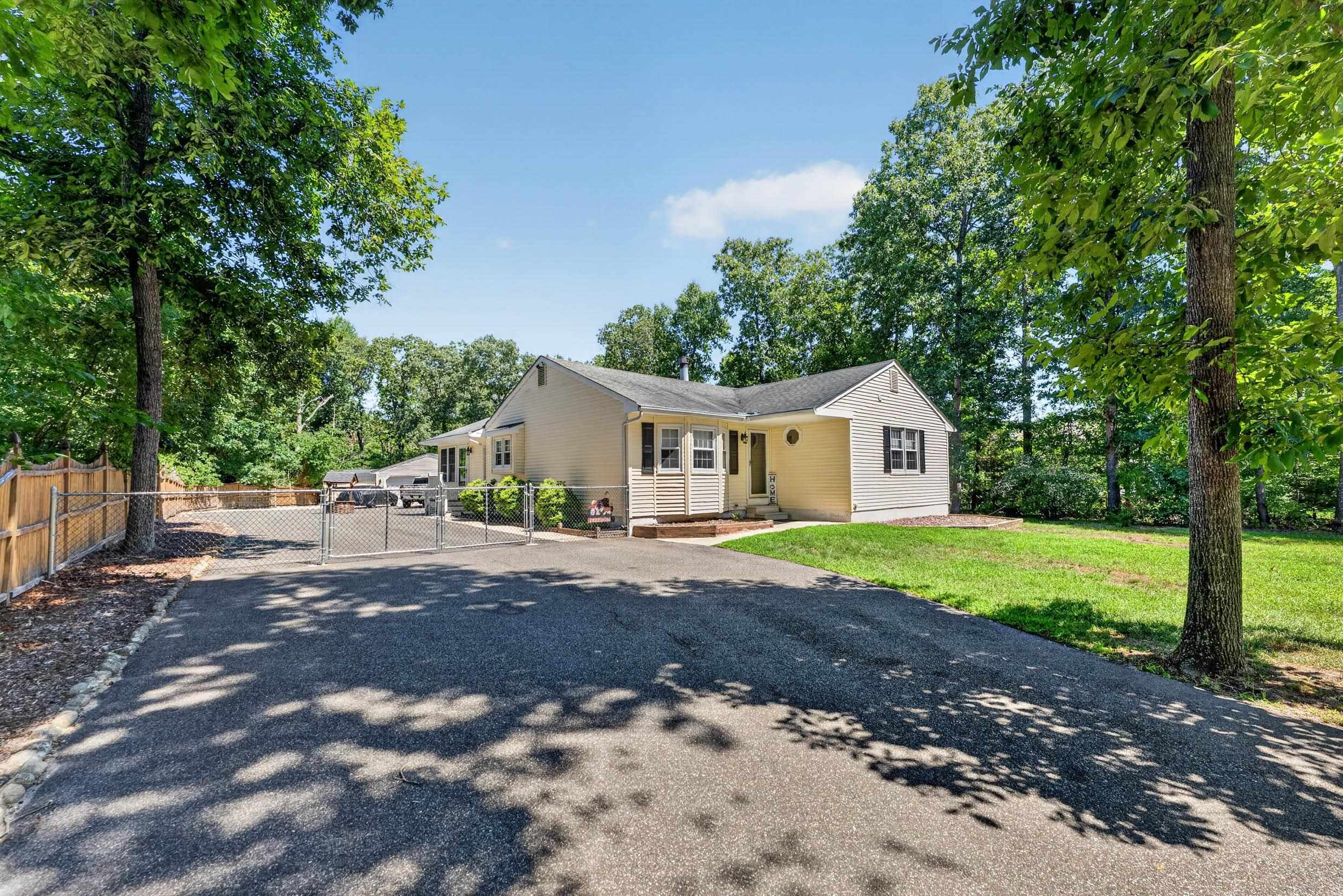 26 Lomurno Lane