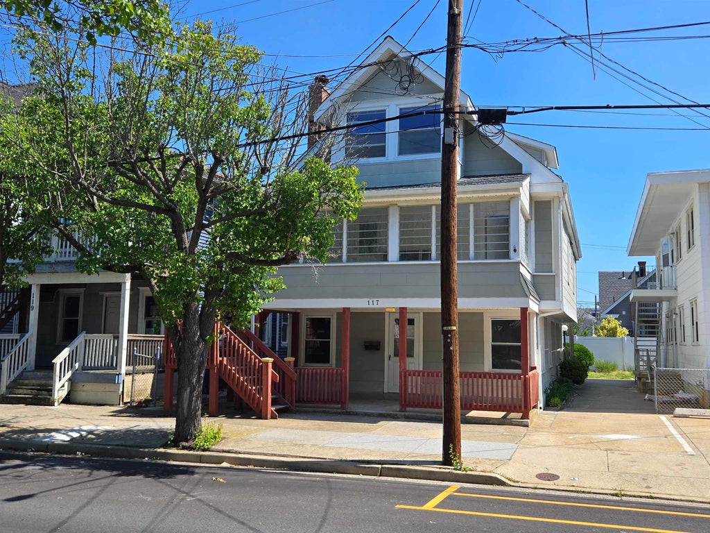 Photo of 115-117 W Poplar Avenue, Wildwood, NJ 08260 (MLS # 262071)