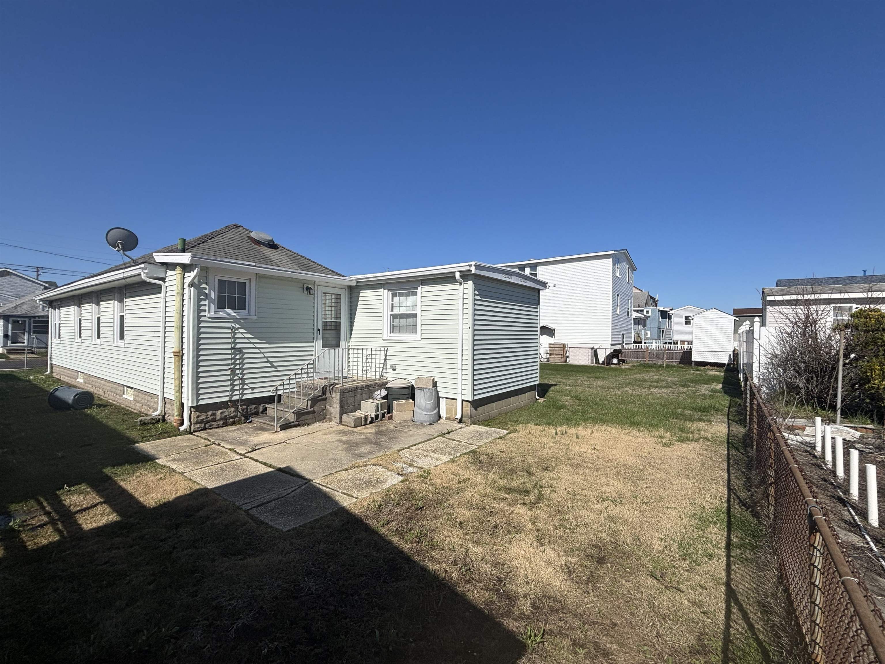 West Wildwood, New Jersey 08260, United States, 4 Bedrooms Bedrooms, ,1 BathroomBathrooms,Residential,Active,106764