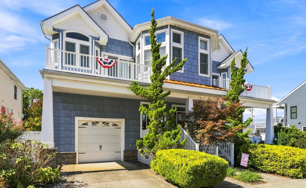 Photo of 110 E Crocus Road #110, Wildwood Crest, NJ 08260 (MLS # 262575)