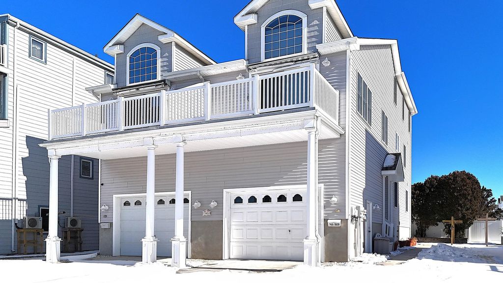 Photo of 7405 Landis Avenue #South, Sea Isle City, NJ 08243 (MLS # 260304)