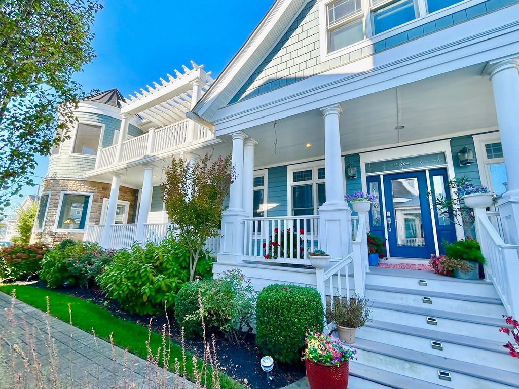 Photo of 10546 Corinthian Drive, Stone Harbor, NJ 08247 (MLS # 253073)
