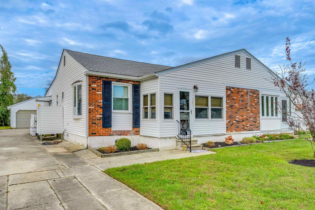 Photo of 1231 Illinois Avenue, Cape May, NJ 08204 (MLS # 263015)