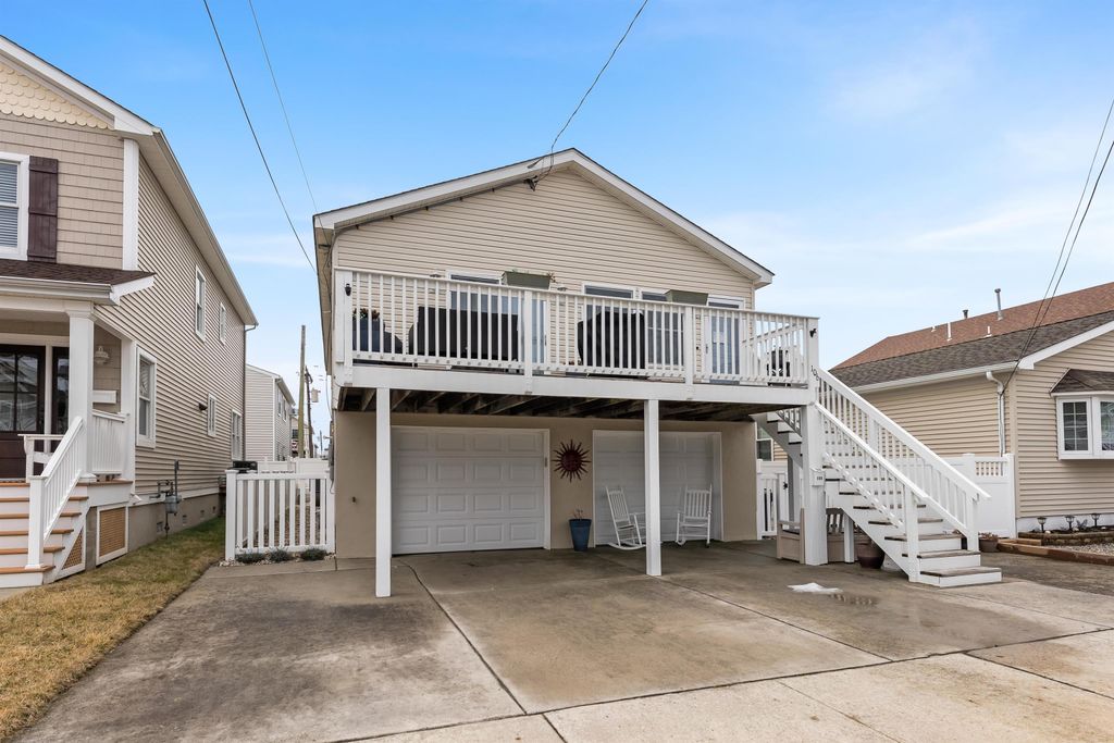 Photo of 106 W Syracuse Avenue, Wildwood Crest, NJ 08260 (MLS # 260532)