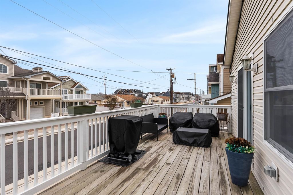 Photo of 106 W Syracuse Avenue, Wildwood Crest, NJ 08260 (MLS # 260532)
