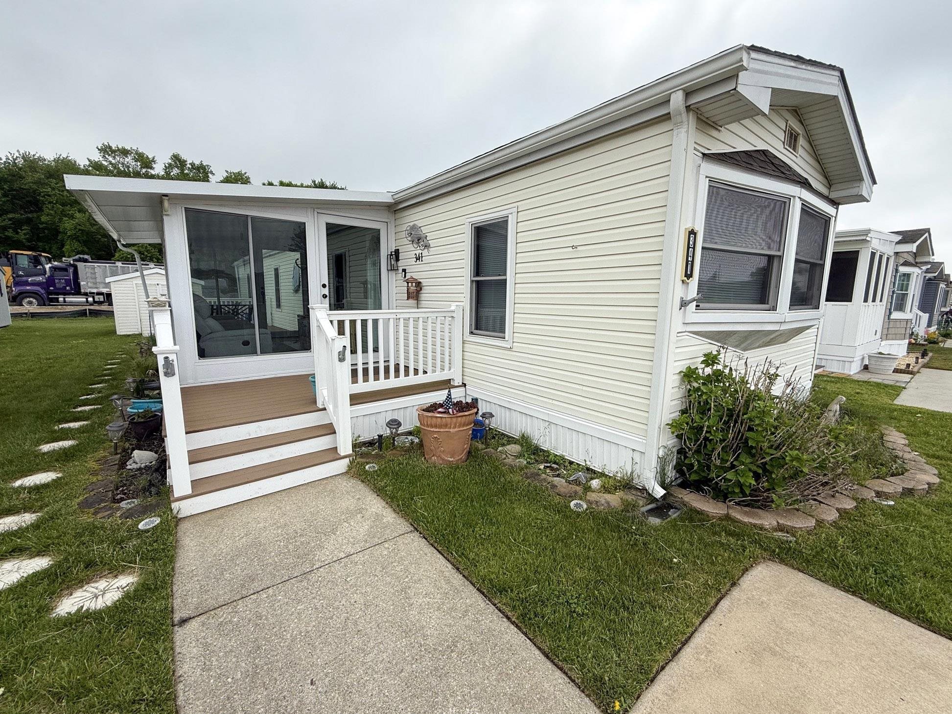 341 Grande Avenue, Rio Grande, New Jersey image 2