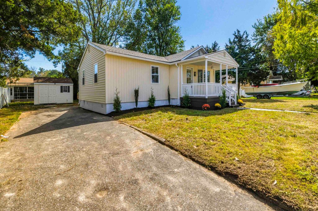 Photo of 24 N 12 Street, Del Haven, NJ 08251 (MLS # 253019)