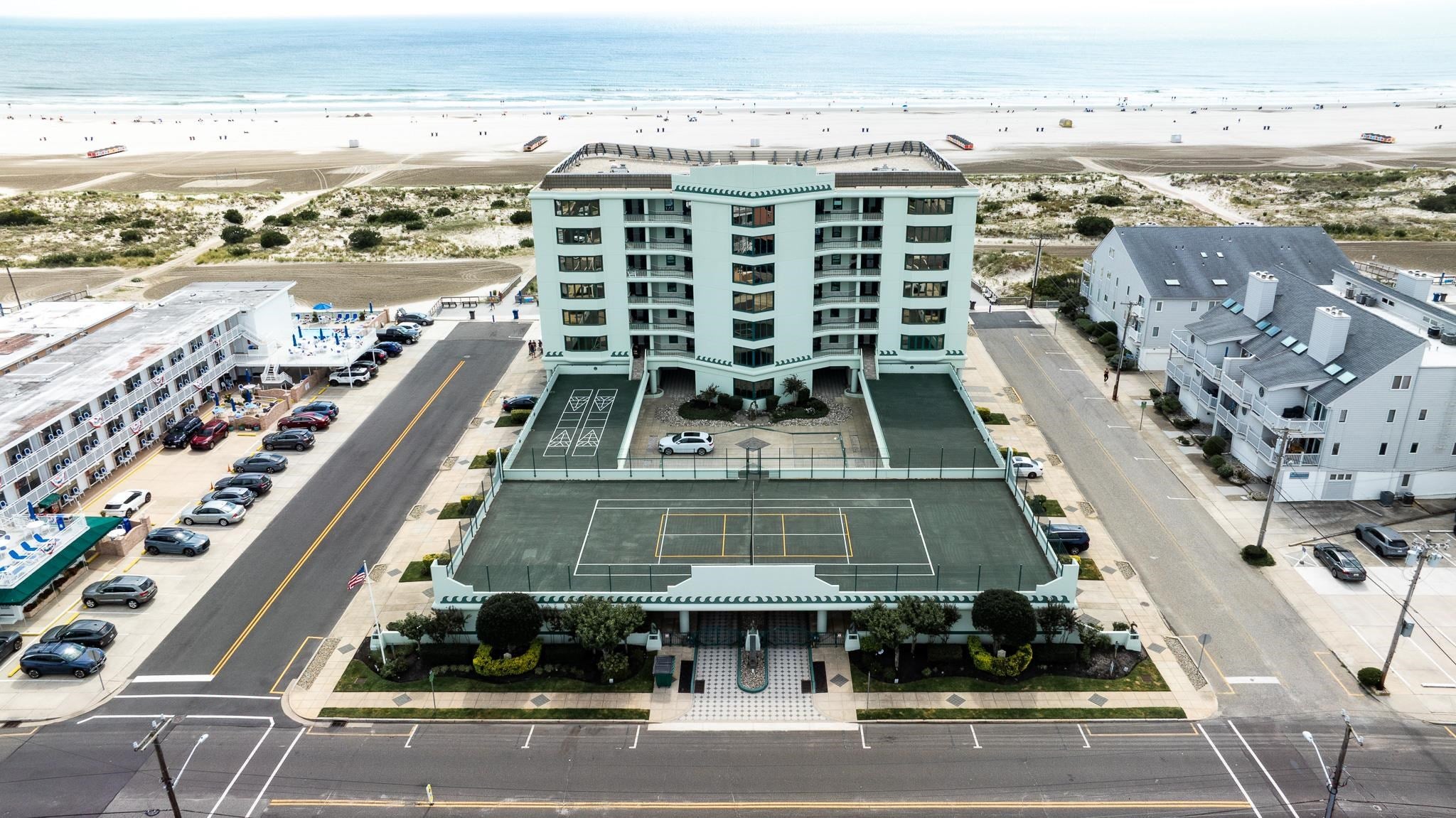 8901 Atlantic Avenue 401