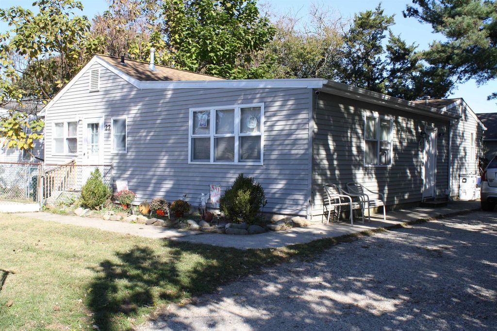 Photo of 27 E New York Avenue, Villas, NJ 08251 (MLS # 253112)