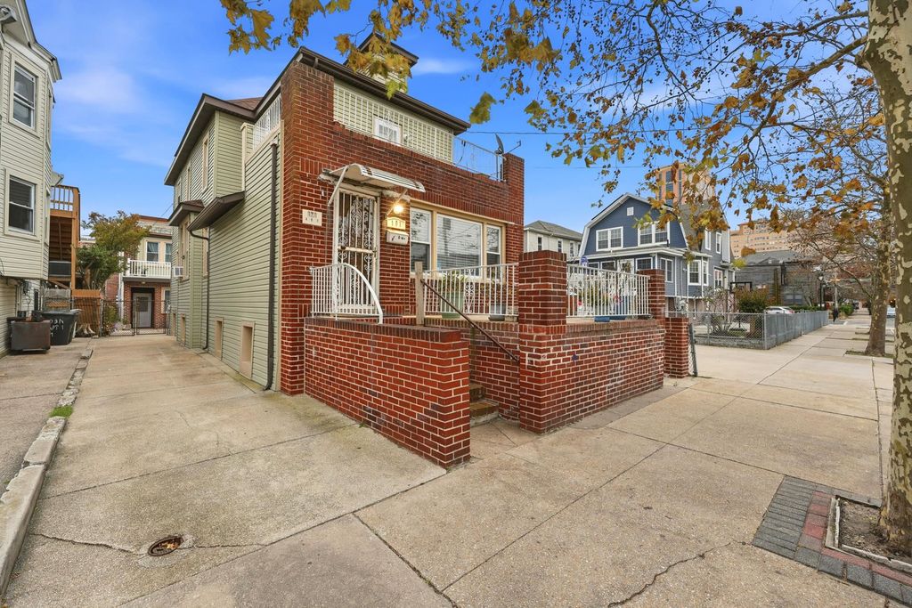 Photo of 101 N Brighton Avenue, Atlantic City, NJ 08401 (MLS # 253383)