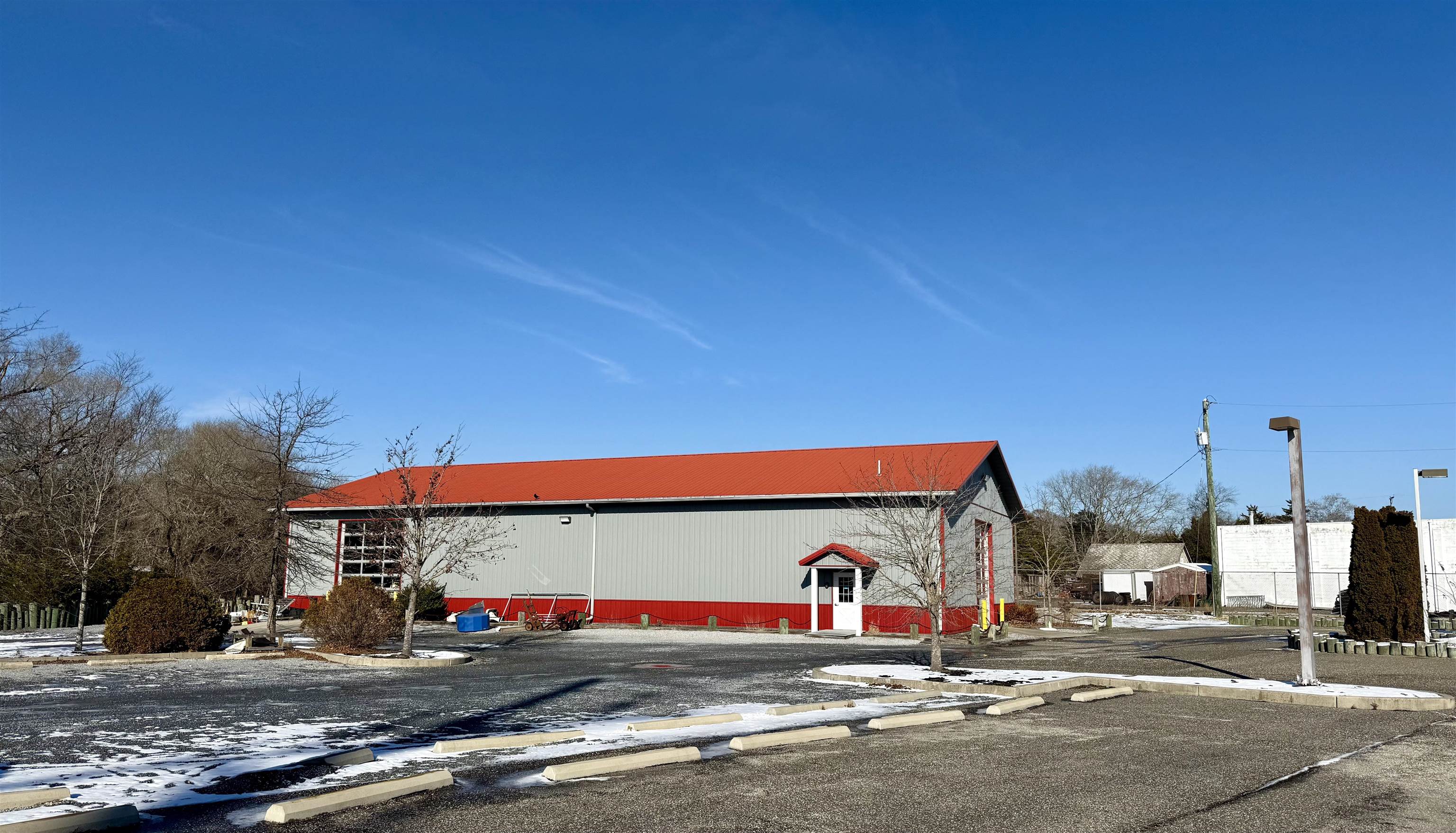 1605 &1609 N 9 Route