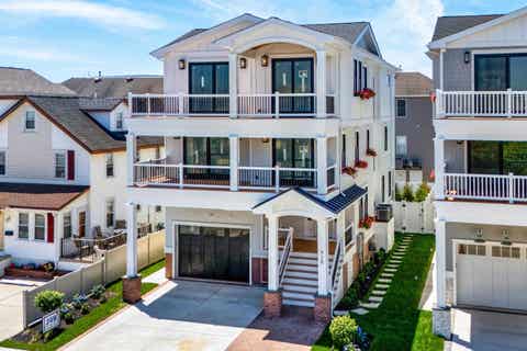 Homes For Sale - 428 E 21st Street<br/> North Wildwood, NJ 08260