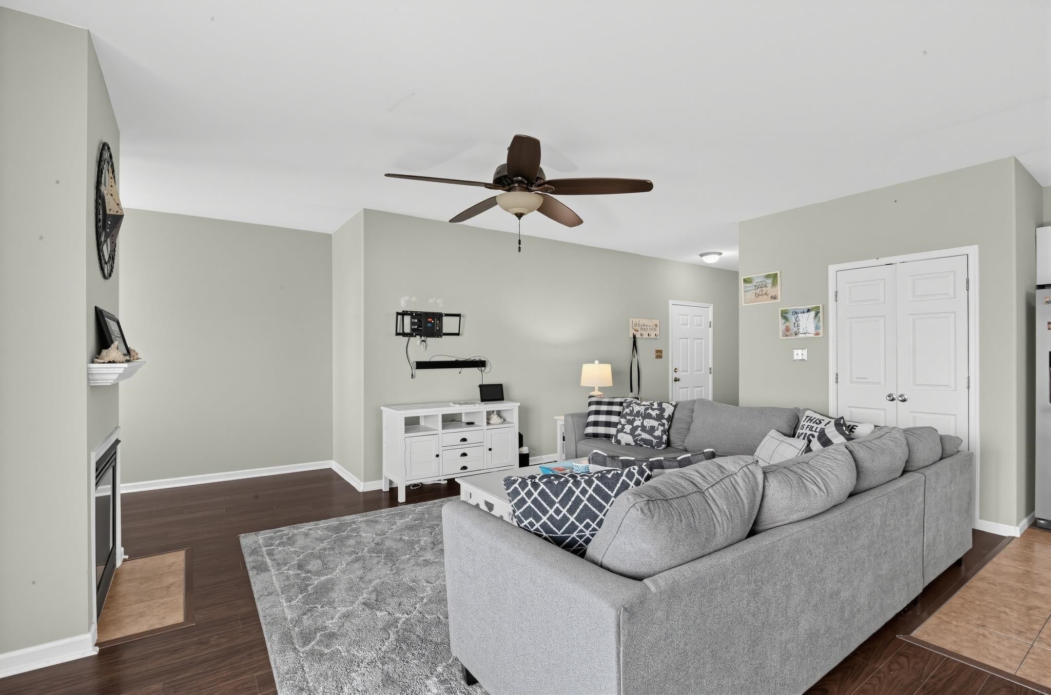 308 W Garfield Avenue 101