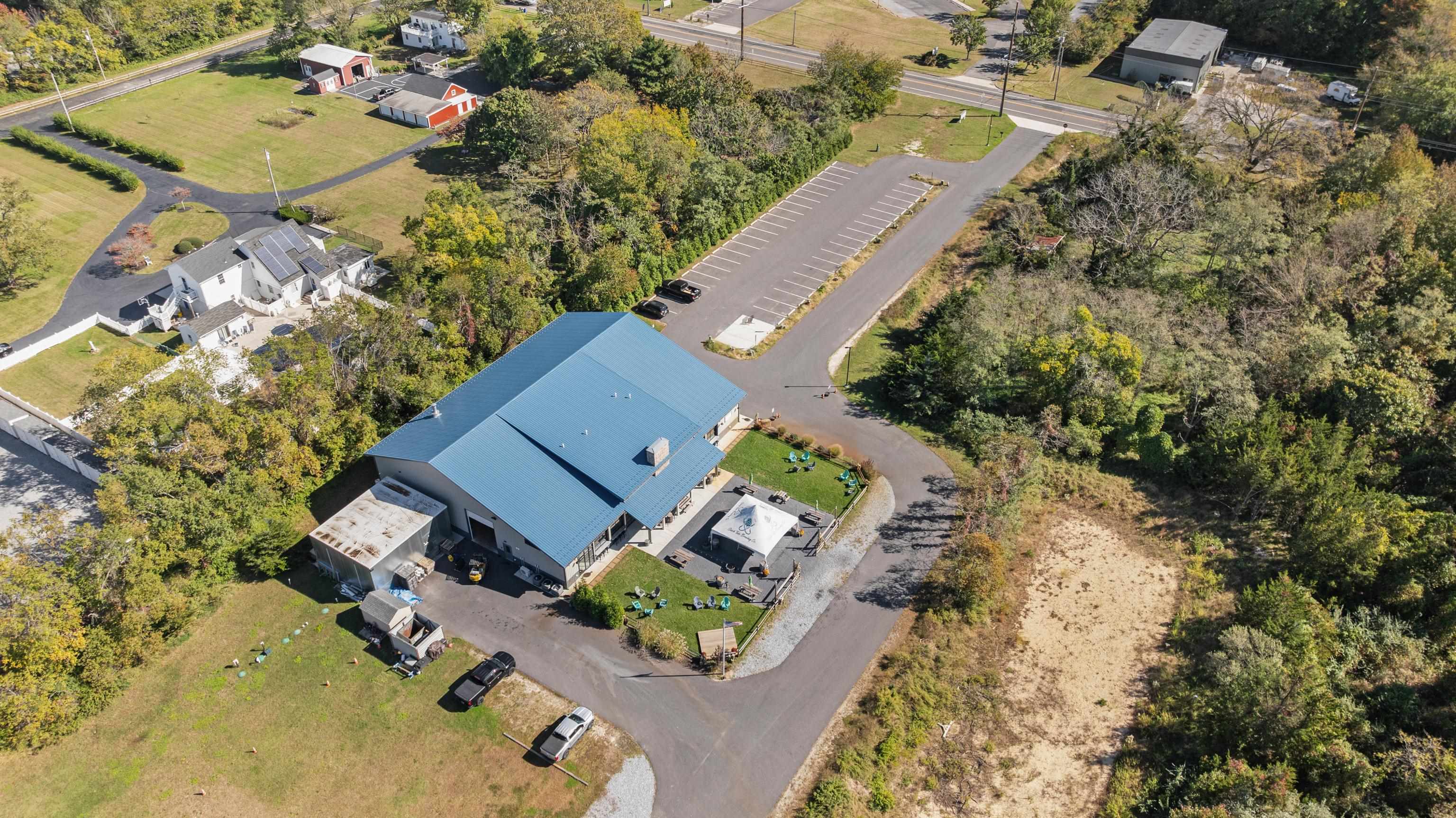 1879 N 9 Route
