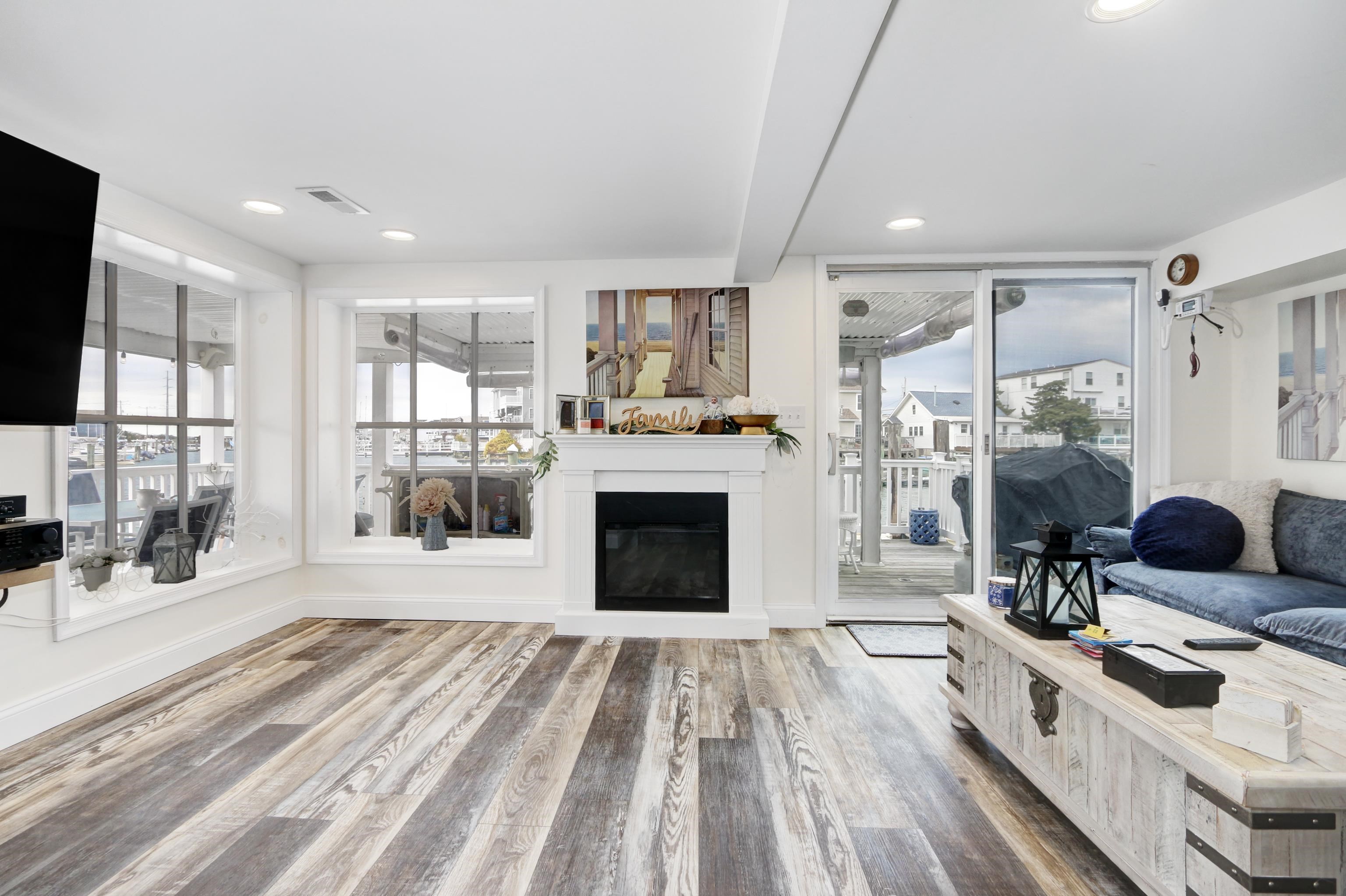 Wildwood, New Jersey 08260, United States, 4 Bedrooms Bedrooms, ,2 BathroomsBathrooms,Residential,Active,244192