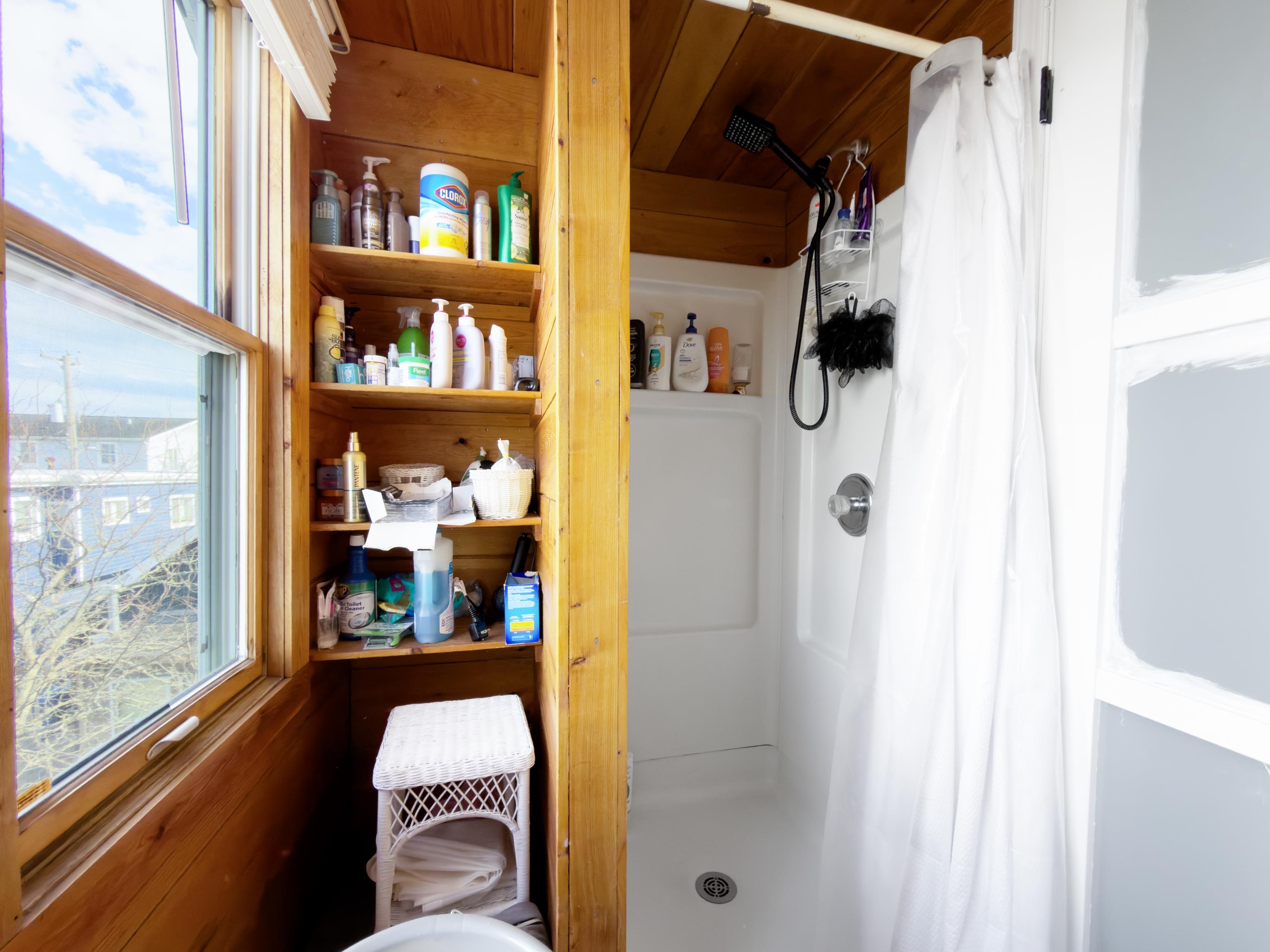 Wildwood, New Jersey 08260, United States, 4 Bedrooms Bedrooms, ,2 BathroomsBathrooms,Residential,Active,244192