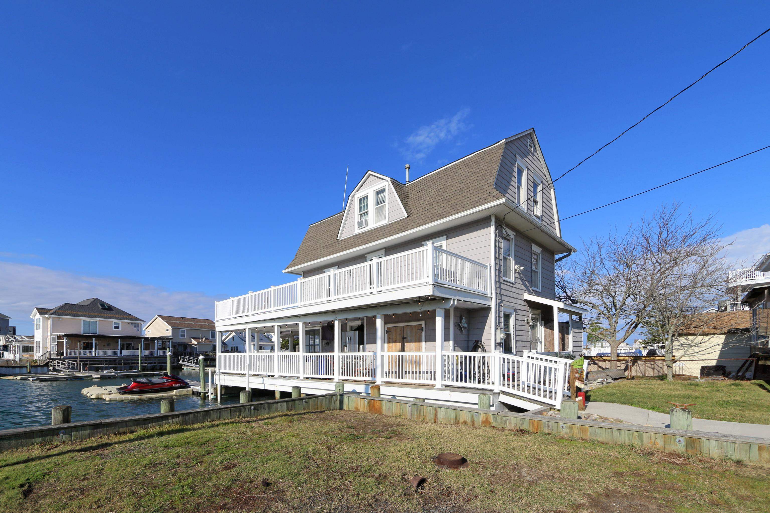 Wildwood, New Jersey 08260, United States, 4 Bedrooms Bedrooms, ,2 BathroomsBathrooms,Residential,Active,244192