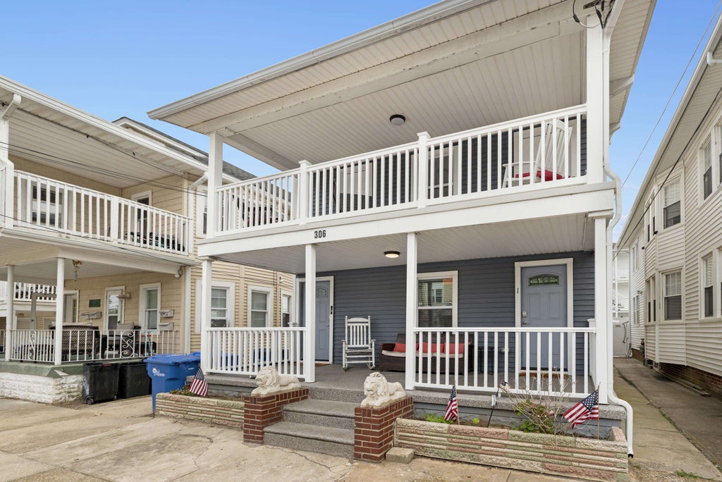 Photo of 306 E Poplar Avenue, Wildwood, NJ 08260 (MLS # 262503)