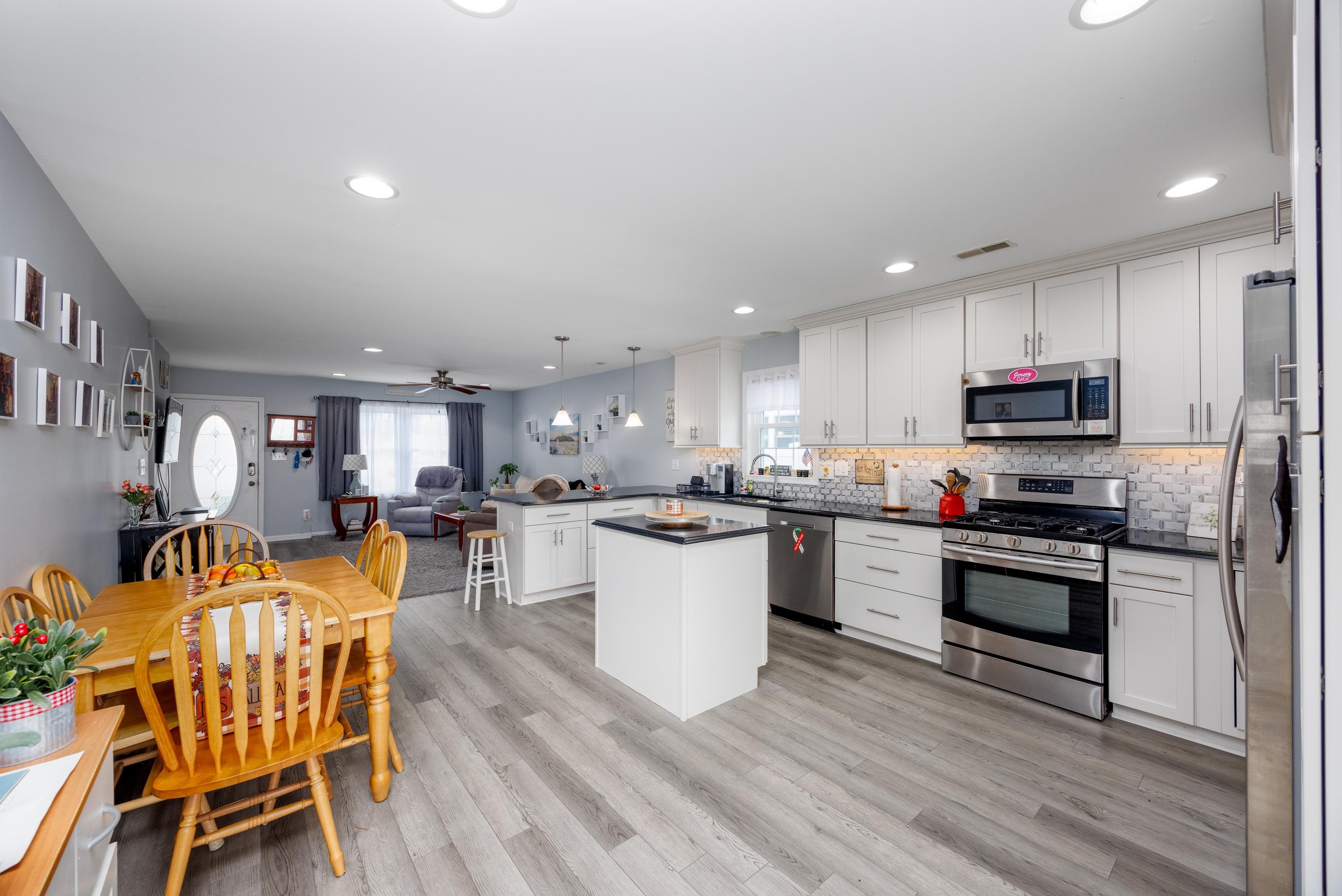 203 Oakdale Avenue, Villas, New Jersey image 4