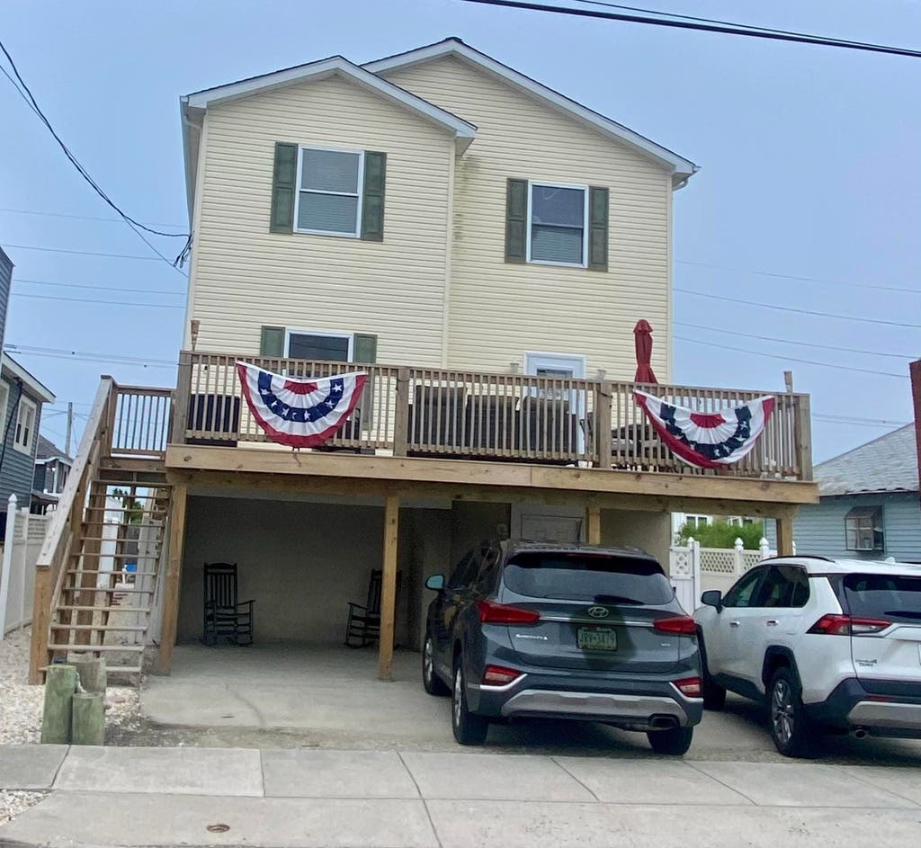 Photo of 720 W Maple Avenue, West Wildwood, NJ 08260 (MLS # 261747)