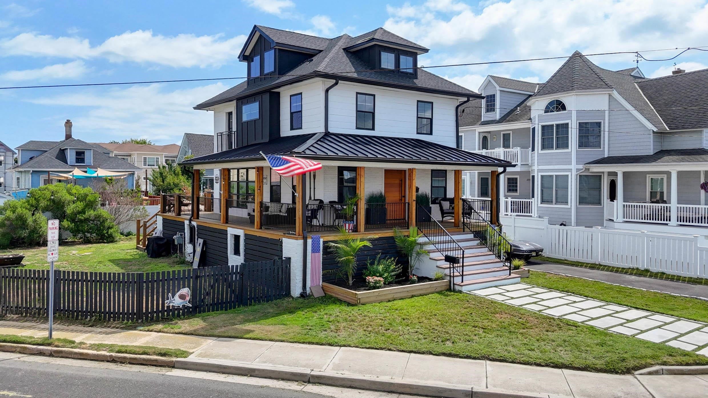 225 W Lavender Road