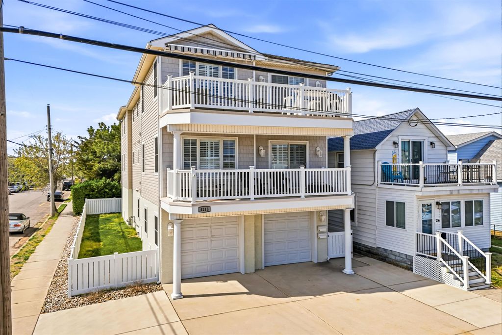 Photo of 4218 Hudson Avenue #200, Wildwood, NJ 08260 (MLS # 261066)