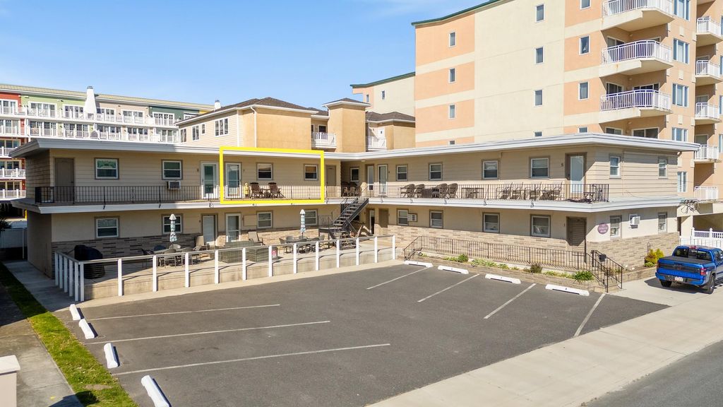 Photo of 404-06 E Farragut Road #7, Wildwood Crest, NJ 08260 (MLS # 261353)