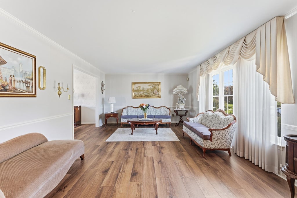 Photo of 5 Split Rail Lane, Marlton, NJ 08053 (MLS # 262599)