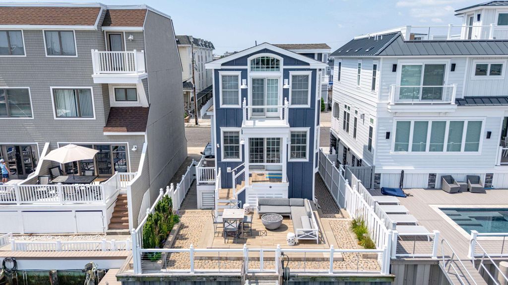 Photo of 328 83rd Street, Stone Harbor, NJ 08247 (MLS # 260116)