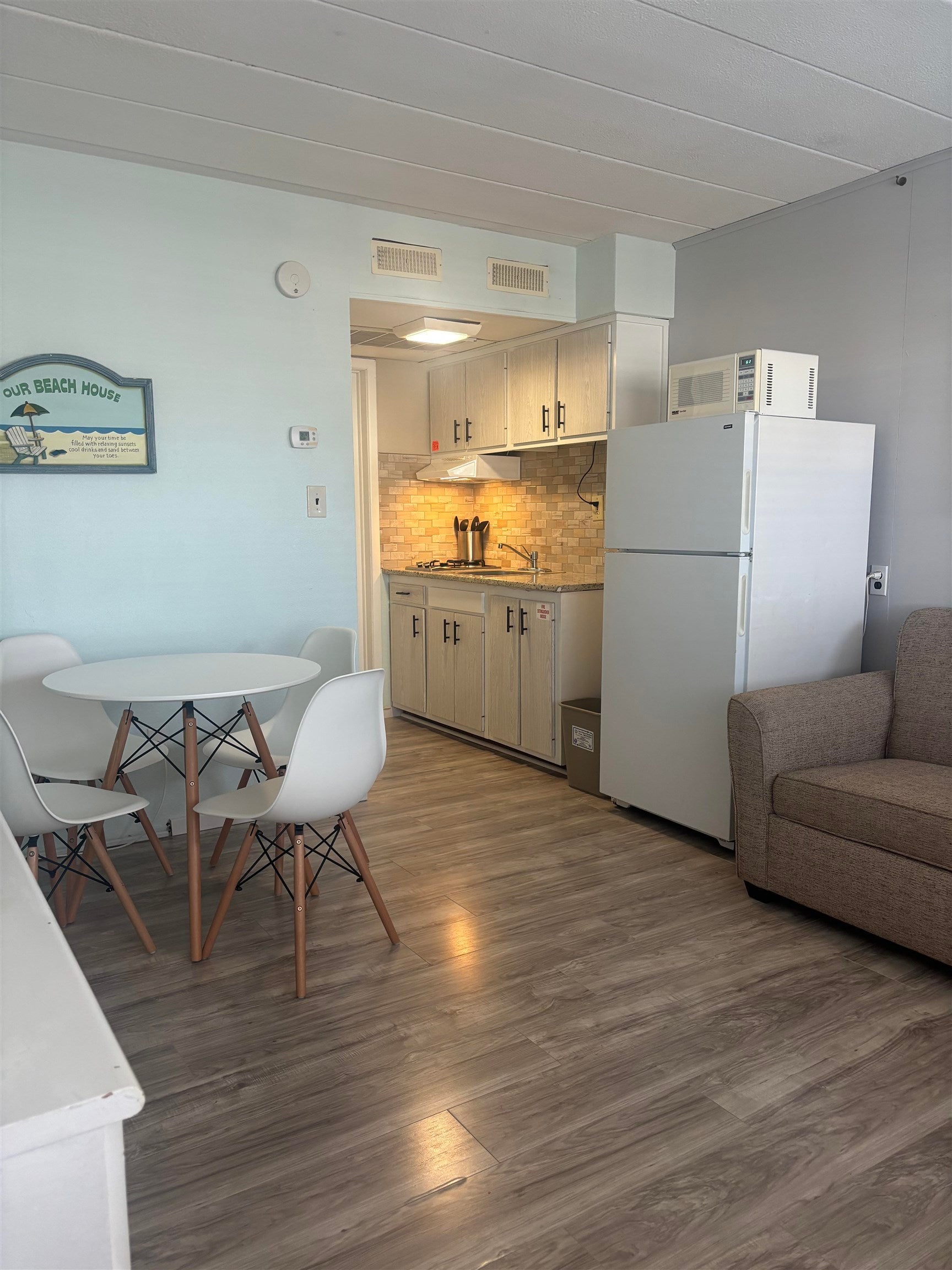 2101 Surf Avenue 204