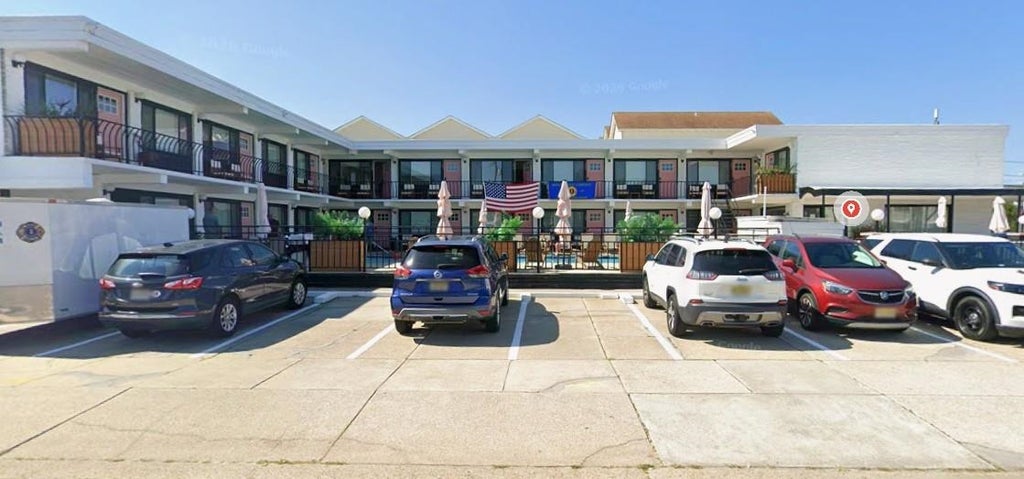 Photo of 2101 Surf Ave AVE #204, North Wildwood, NJ 08260 (MLS # 262273)