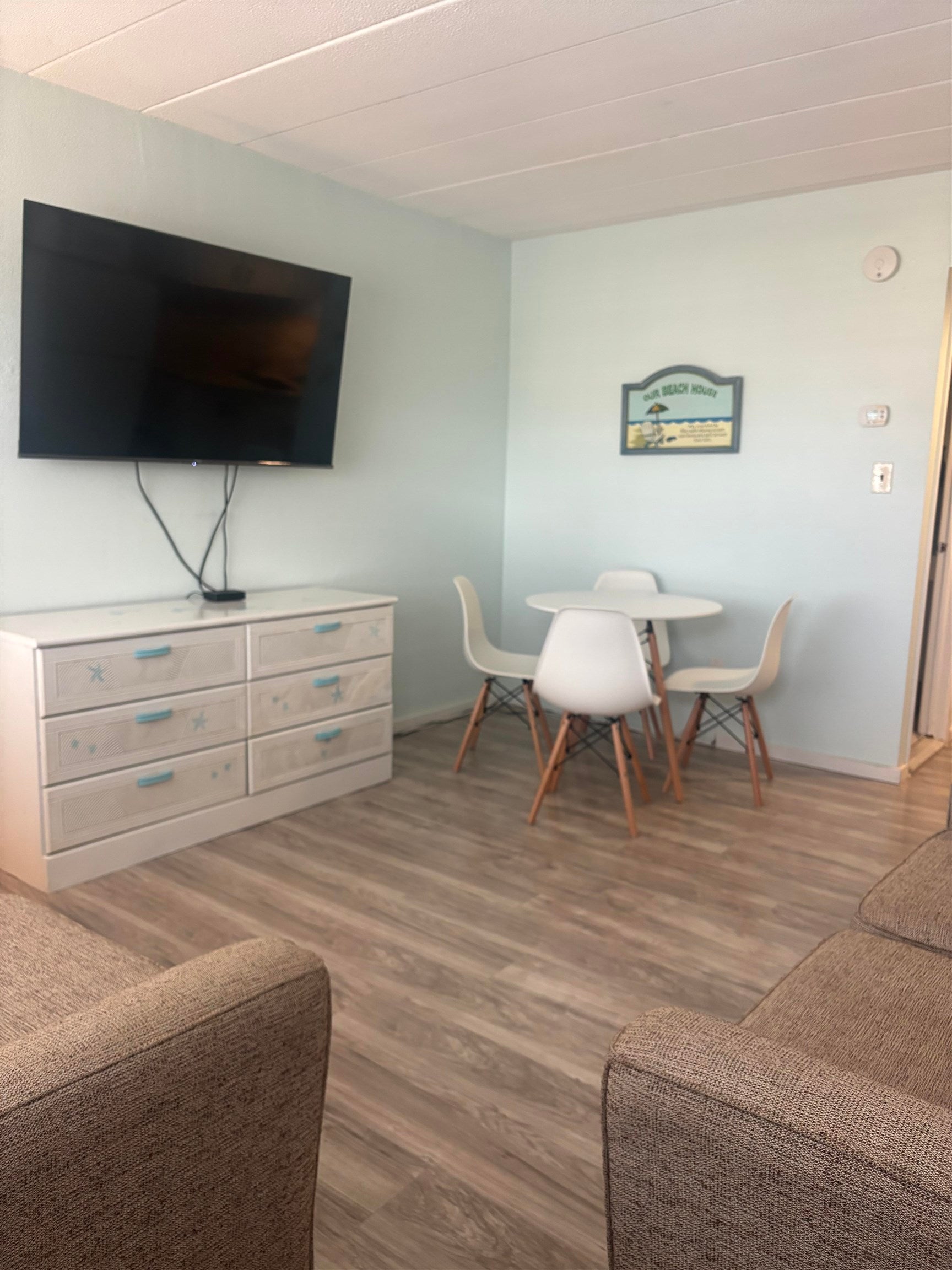2101 Surf Avenue 204