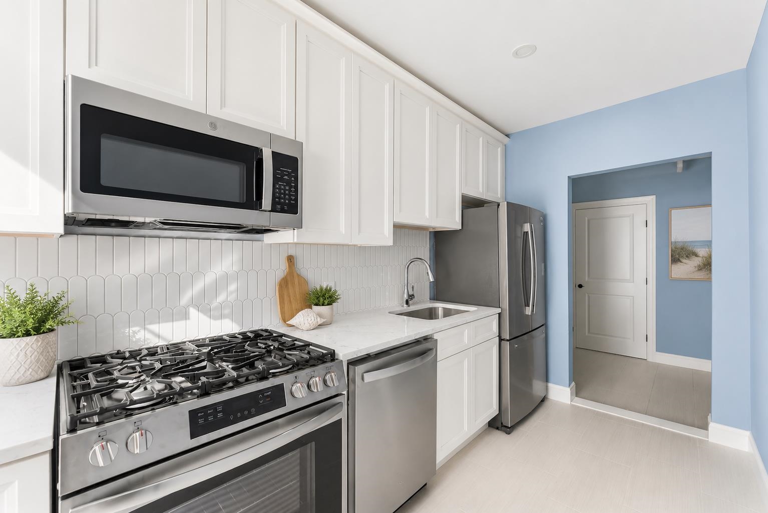 233 E Juniper Avenue 2
