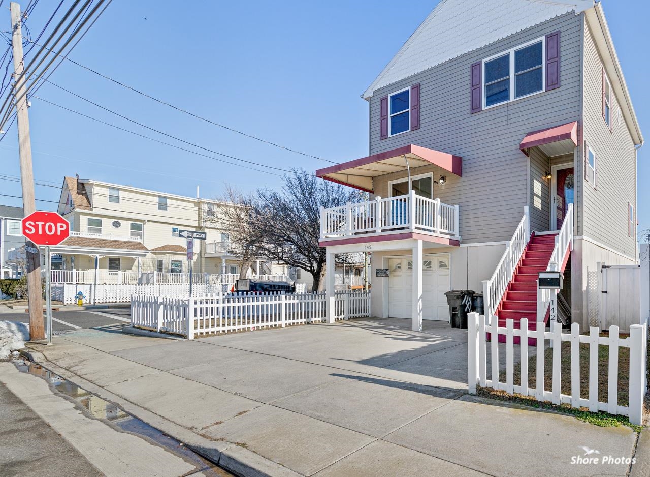 142 W Montgomery Avenue, Wildwood, New Jersey image 2