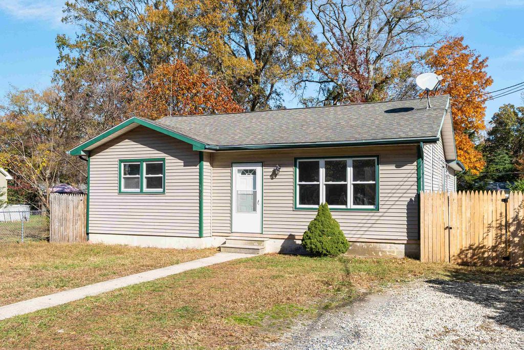 Photo of 127 Sheridan Drive, Erma, NJ 08204 (MLS # 261491)
