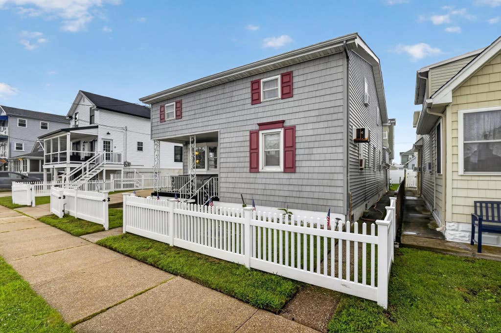 Photo of 219 W 11th Avenue, North Wildwood, NJ 08260 (MLS # 262375)