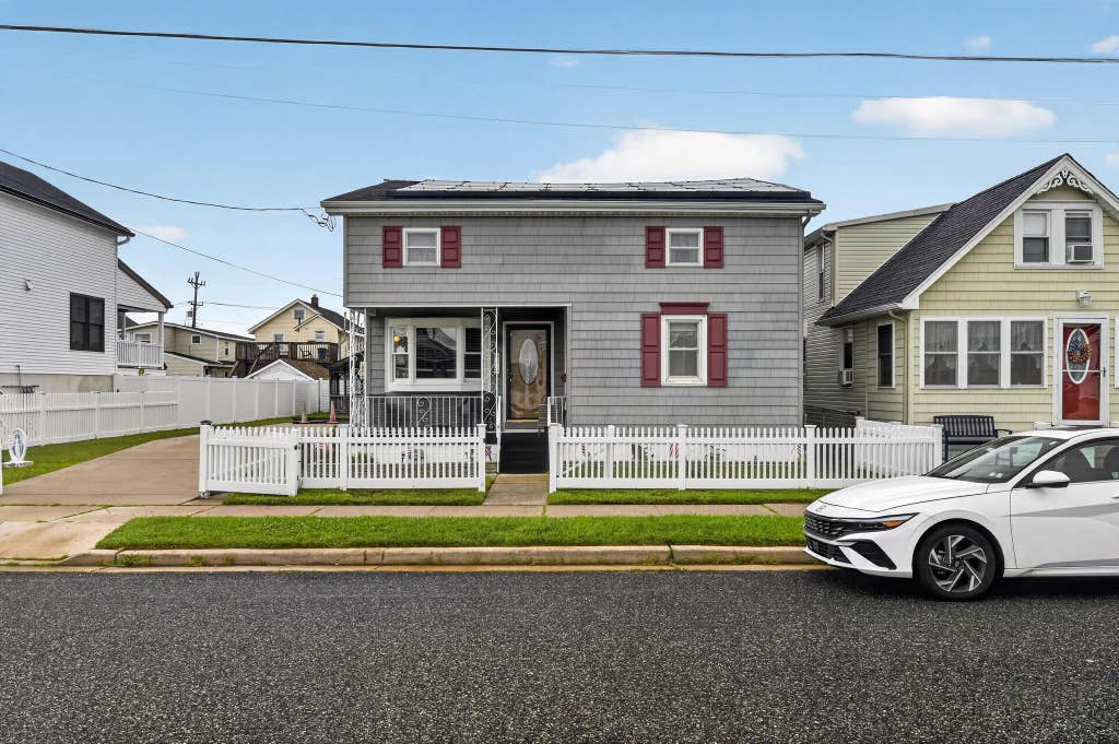 Photo of 219 W 11th Avenue, North Wildwood, NJ 08260 (MLS # 262375)