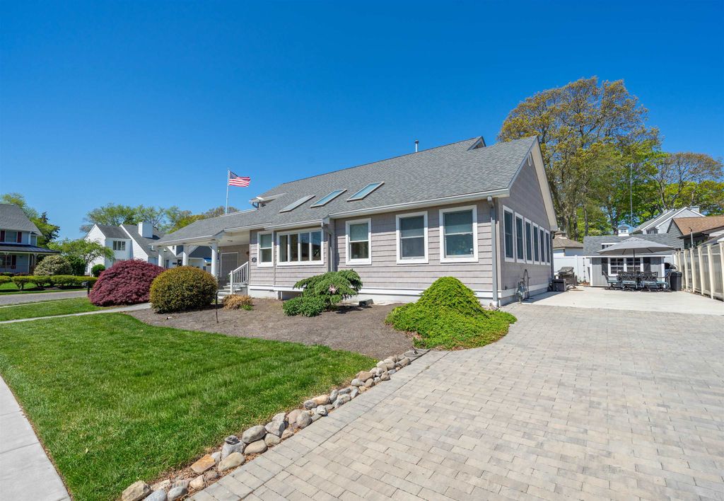 Photo of 415 Portsmouth Road, Lower Township, NJ 08204 (MLS # 261229)