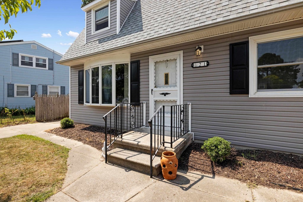 Photo of 21 Village Road, Villas, NJ 08251 (MLS # 261790)