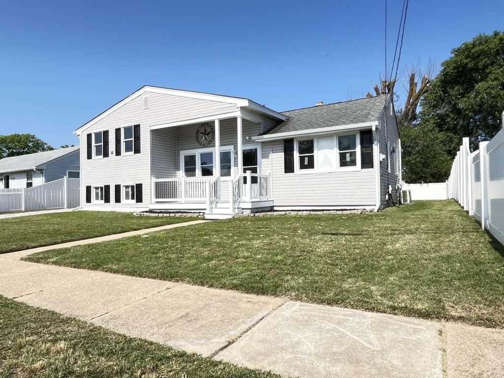 Photo of 712 Indian Avenue, North Cape May, NJ 08204 (MLS # 260510)