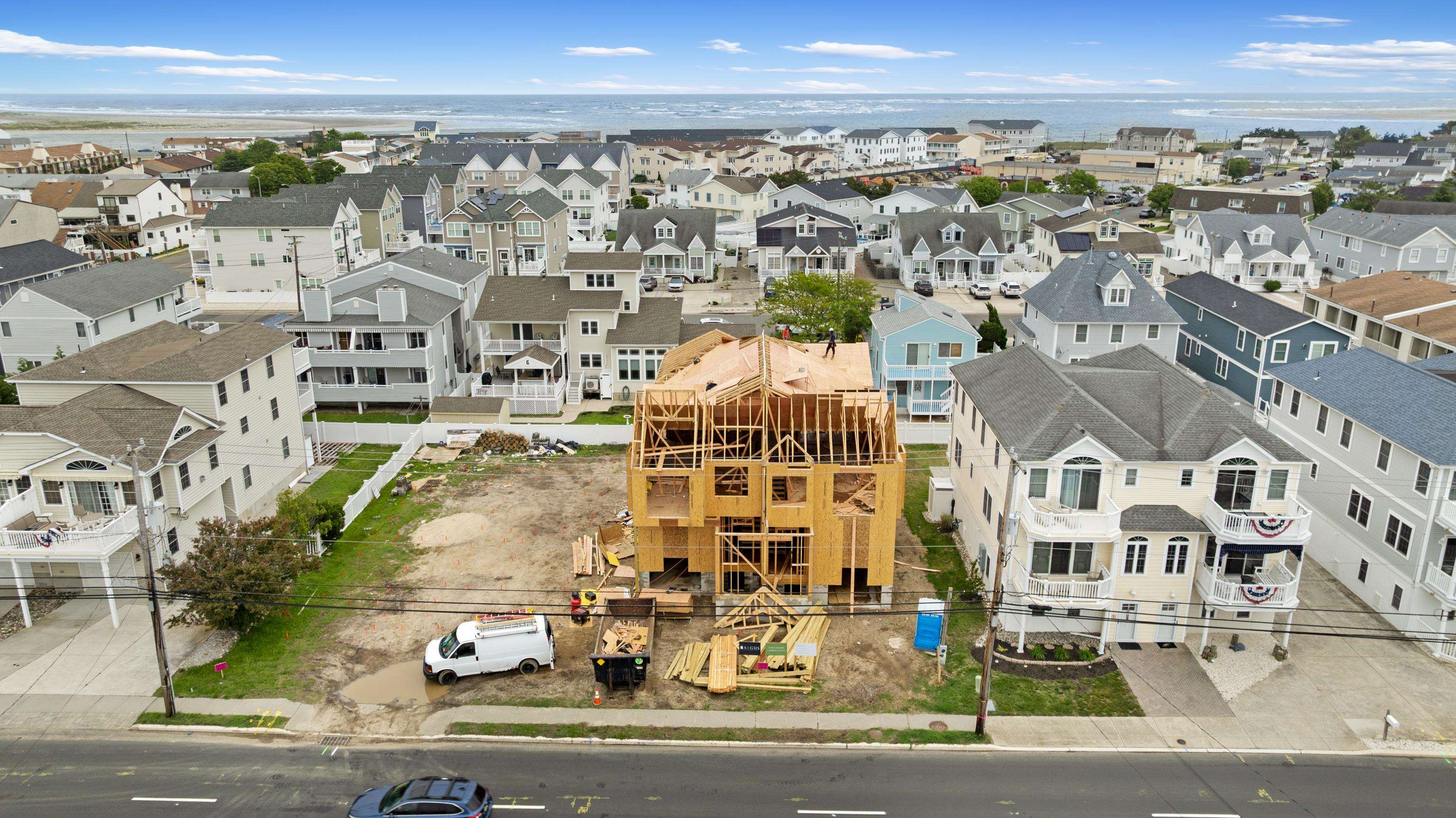643 W Spruce Avenue #RIGHT, North Wildwood, New Jersey image 4