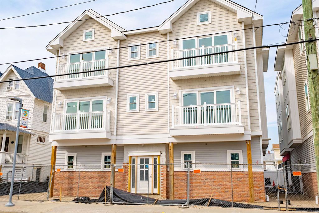 Photo of 4004 Pacific Avenue #102, Wildwood, NJ 08260 (MLS # 260308)