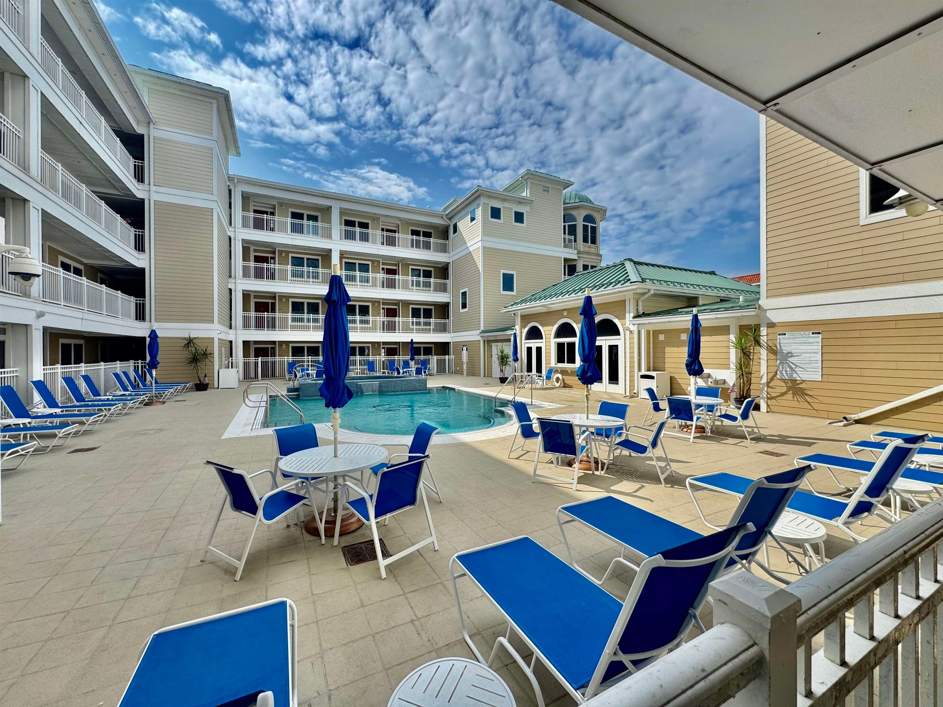 101 W Spruce Avenue 111