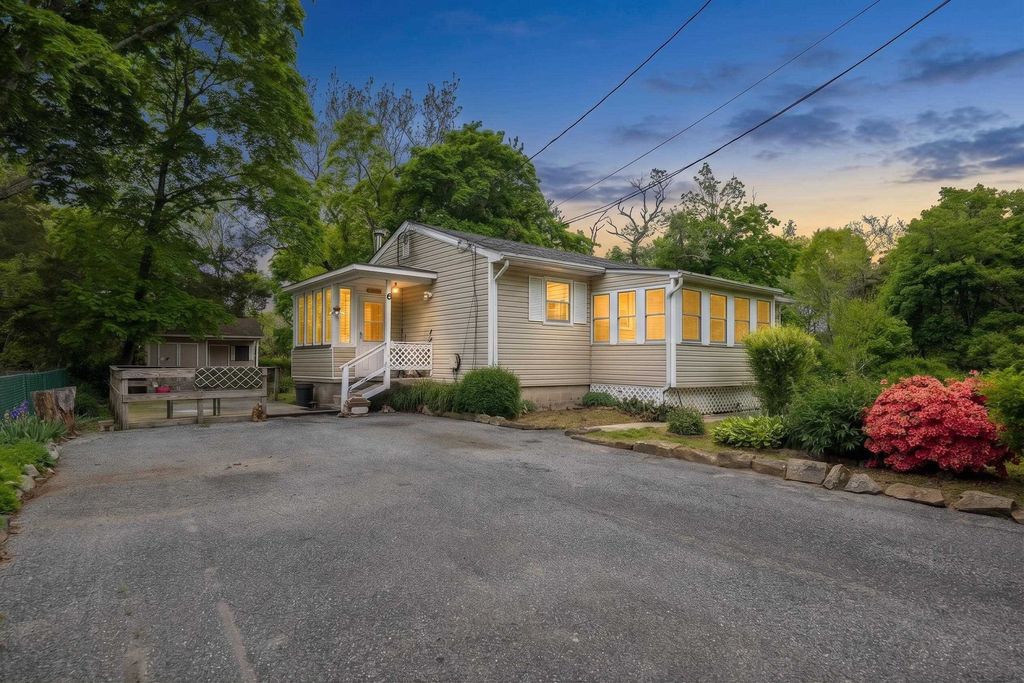 Photo of 6 View Road, Swainton, NJ 08210 (MLS # 261381)