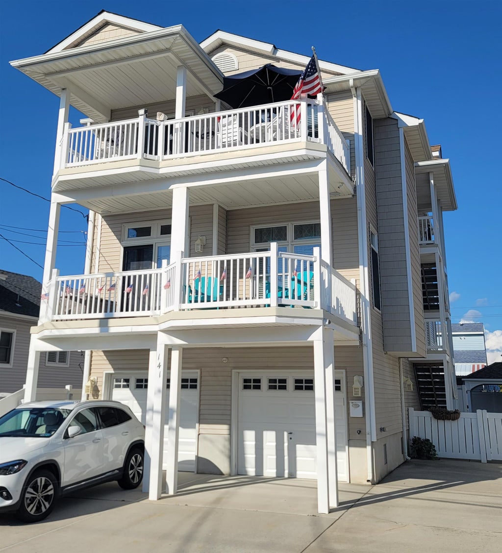 Photo of 141 W Cresse Avenue #2, Wildwood, NJ 08260 (MLS # 262610)
