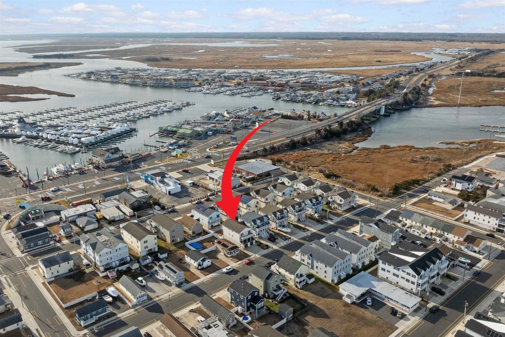 Photo of 512 W Andrews Avenue #B, Wildwood, NJ 08260 (MLS # 260085)