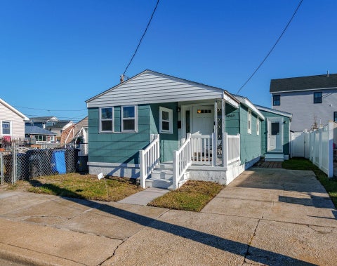 Homes For Sale - 3003 Hudson Avenue<br/> Wildwood, NJ 08260