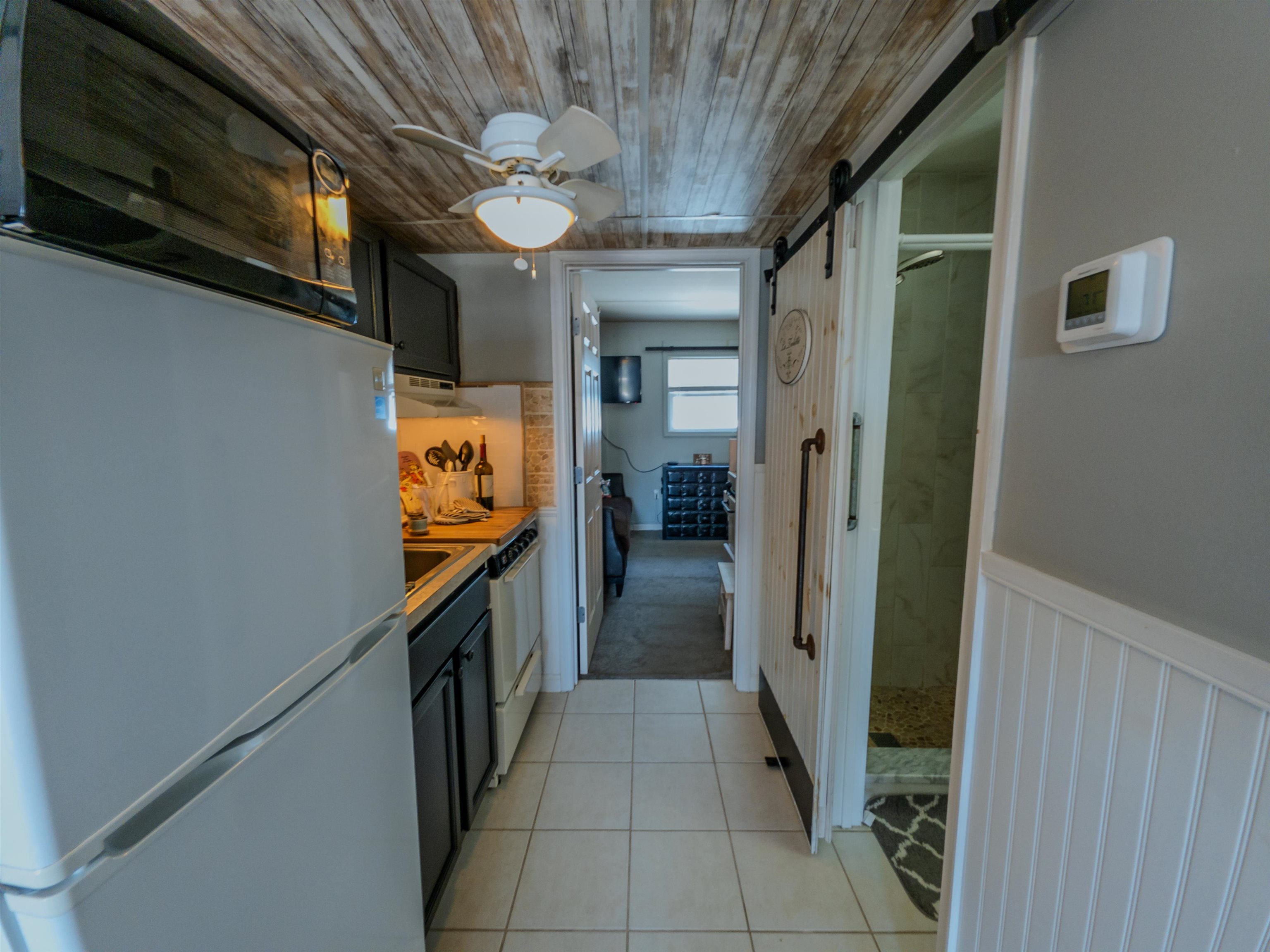 2409 Central Avenue #205, North Wildwood, New Jersey image 4