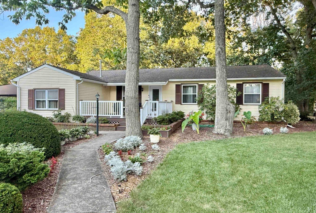 Photo of 27 Foxborough RD, Seaville, NJ 08230 (MLS # 262413)