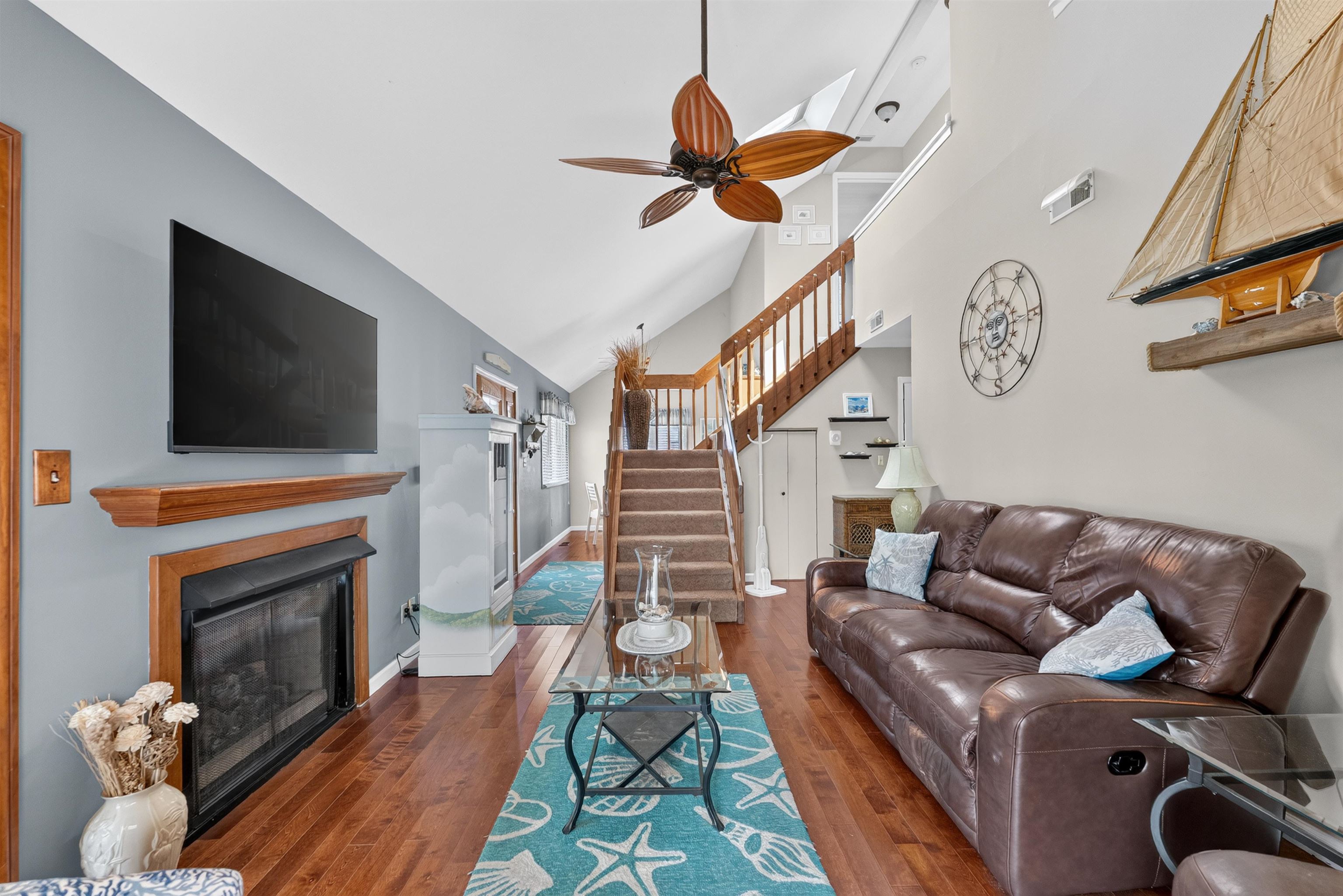 110 E Richmond Avenue West